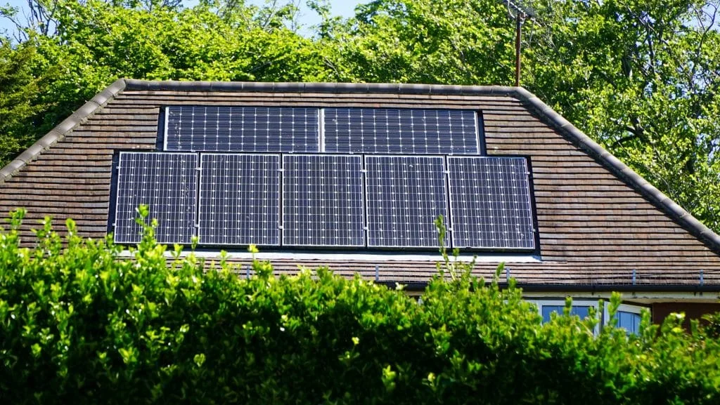 Illustratie bij Zonnepanelen plaatsen in 2023? Een interessante en lucratieve investering.
